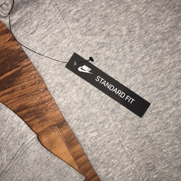 NWT ESSENTIAL NIKE HOODIE - Picture 2 of 6